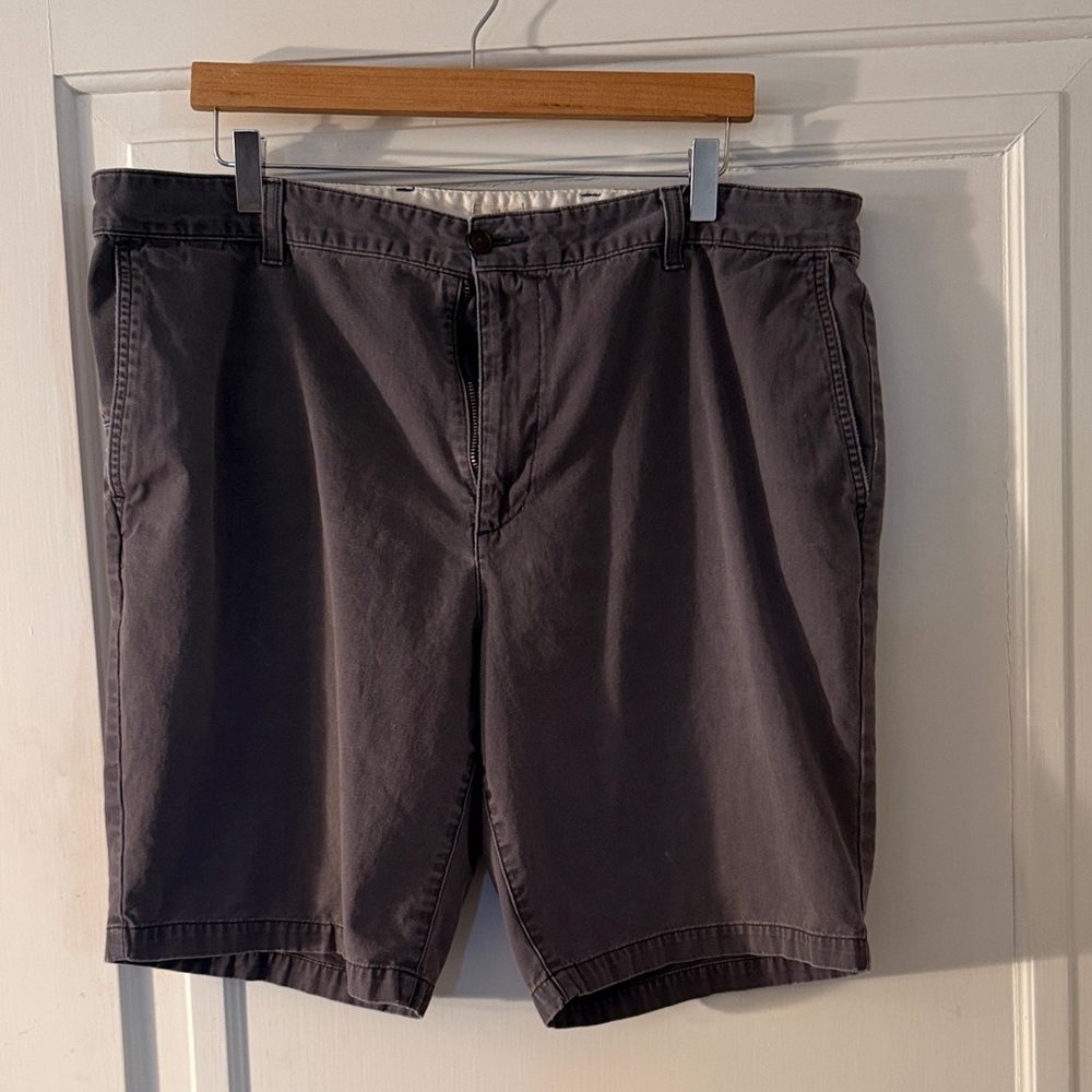 Dockers Men's Dark Gray Flat Front Shorts